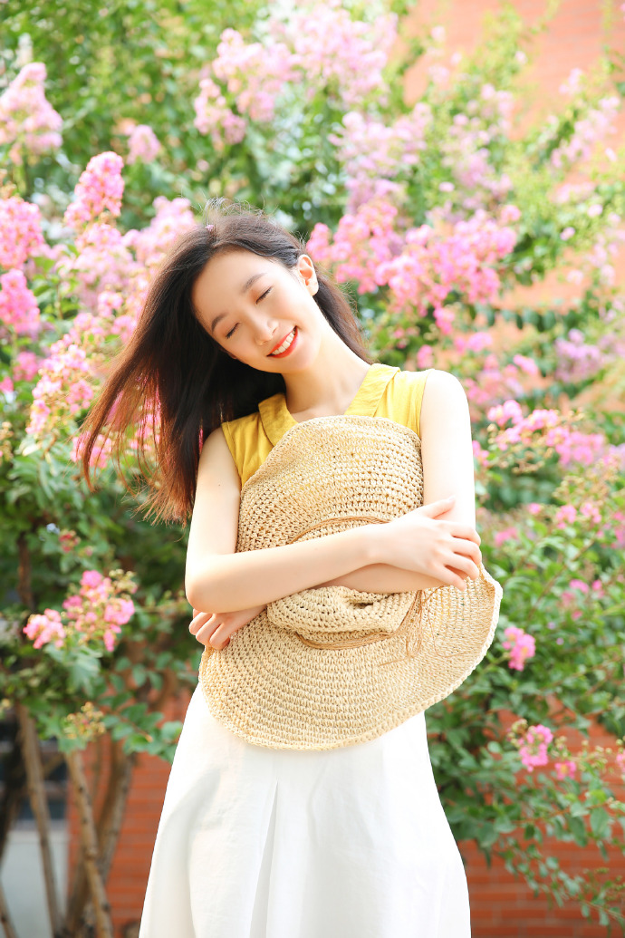 夏天美女图片